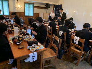 13343961601f425d94c6ae414d025a9d