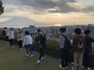 4ba19ab638114446b7fdb19a1501a6de